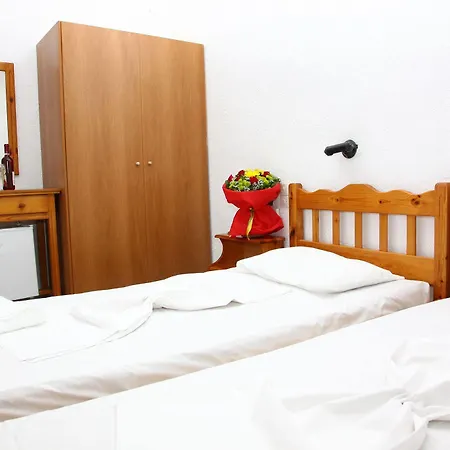 Ξενοδοχείο (adults Only)